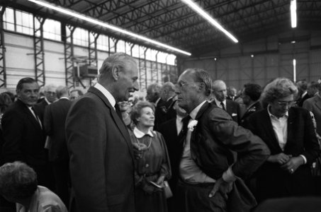 Prins Bernhard op Dag van het Verzet op Soesterberg, Bestanddeelnr 933-4076