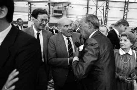 Prins Bernhard op Dag van het Verzet op Soesterberg, Bestanddeelnr 933-4077