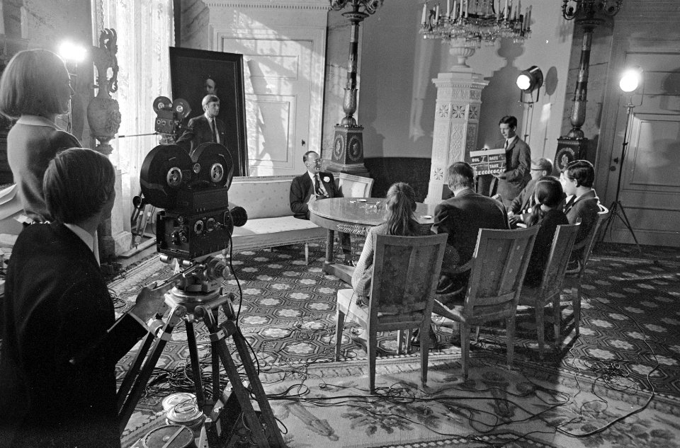 Prins Bernhard in TV-programma Monitor a.s. zondag aktie dierenvriend 2. Prins B, Bestanddeelnr 920-8077