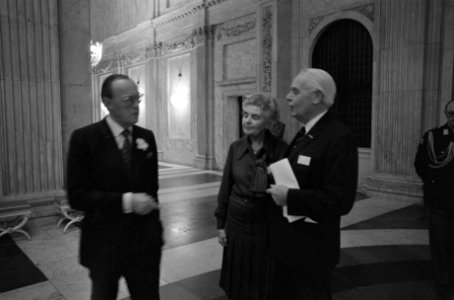Prins Bernhard ontvangt leden Rotary Club in Paleis op de Dam in Amsterdam, Bestanddeelnr 928-8967