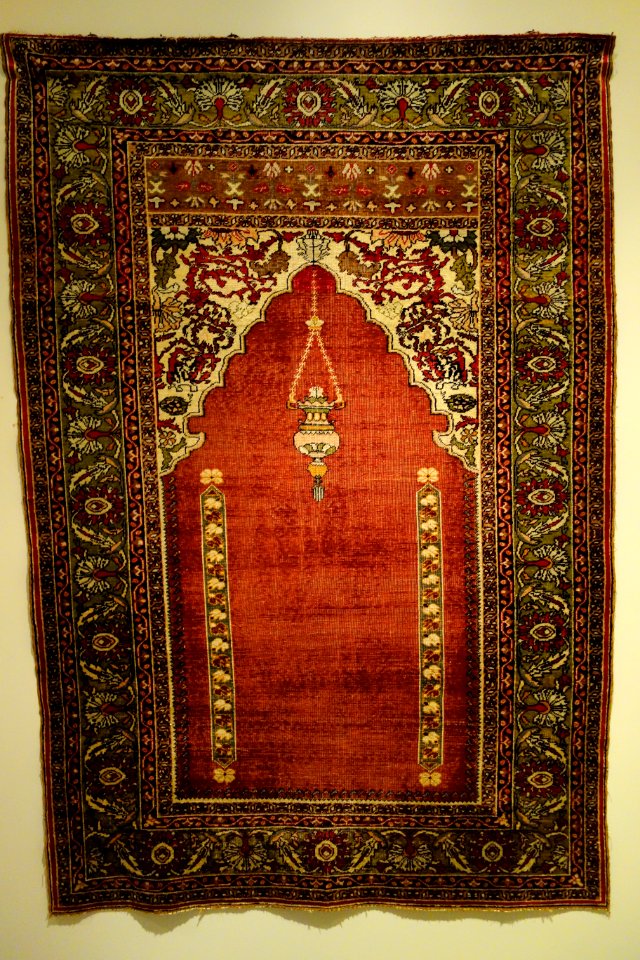 Prayer rug, Turkey, Kaisariyeh, late 19th century, silk - Huntington Museum of Art - DSC04863