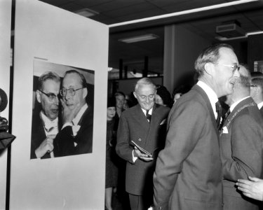 Prins Bernhard opende World Press 1963 in Gemeente Museum te Den Haag, Bestanddeelnr 915-8481