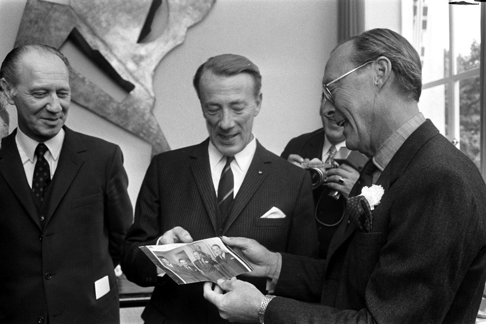 Prins Bernhard opent gerestaureerd pand van ANP in Den Haag nr. 10 v.l.n.r. ,, Bestanddeelnr 923-8421