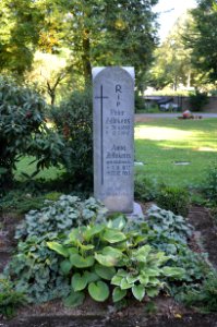 Praunheim, Friedhof, Grab A290 Zellekens