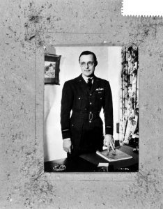 Prins Bernhard in luchtmachtuniform te Ottawa, Bestanddeelnr 934-8342