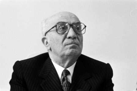 Premier Fanfani, Bestanddeelnr 932-5607