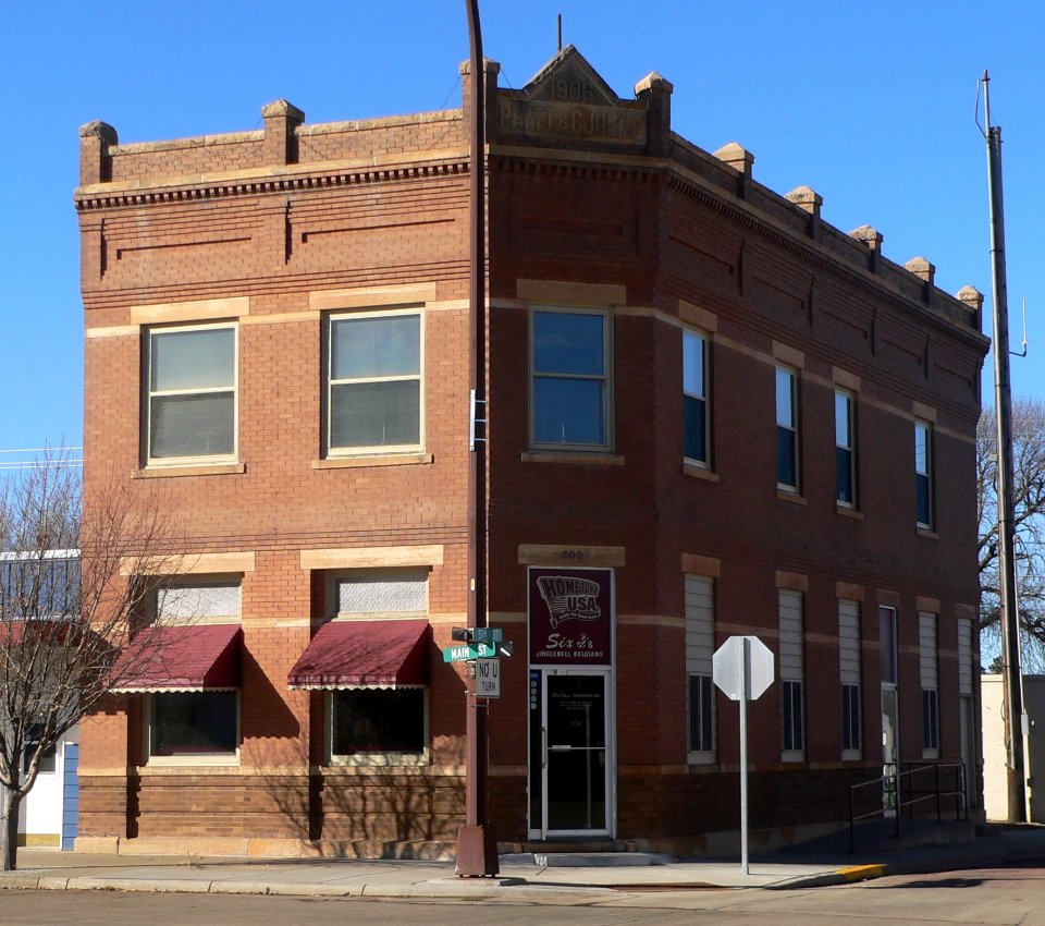 Pratt and Gjolme building from NE 1