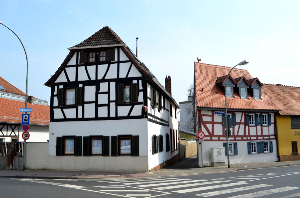 Praunheim, Alt-Praunheim 42 (1)