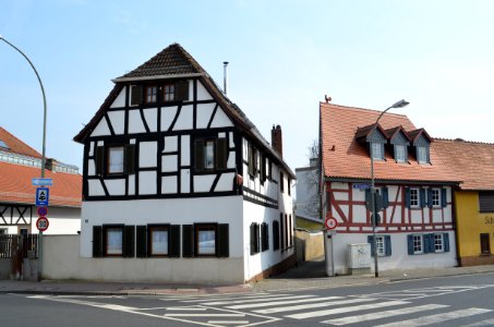 Praunheim, Alt-Praunheim 42 (1)