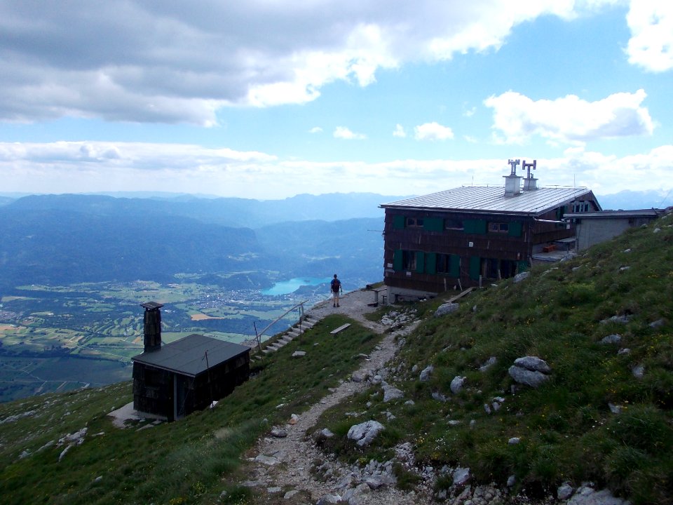 Prešeren Lodge on Stol 01
