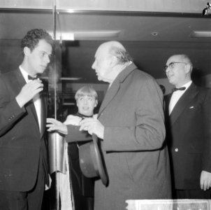 Premier Plantage Tamarinde , Albert van Dalsum , Elly van Stekelenburg, Bestanddeelnr 917-0704