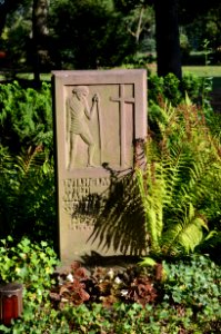 Praunheim, Friedhof, Grab A28 Muth