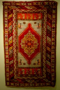 Prayer rug, Turkey, Konieh, or Bergama, late 19th - early 20th century, wool - Huntington Museum of Art - DSC04854