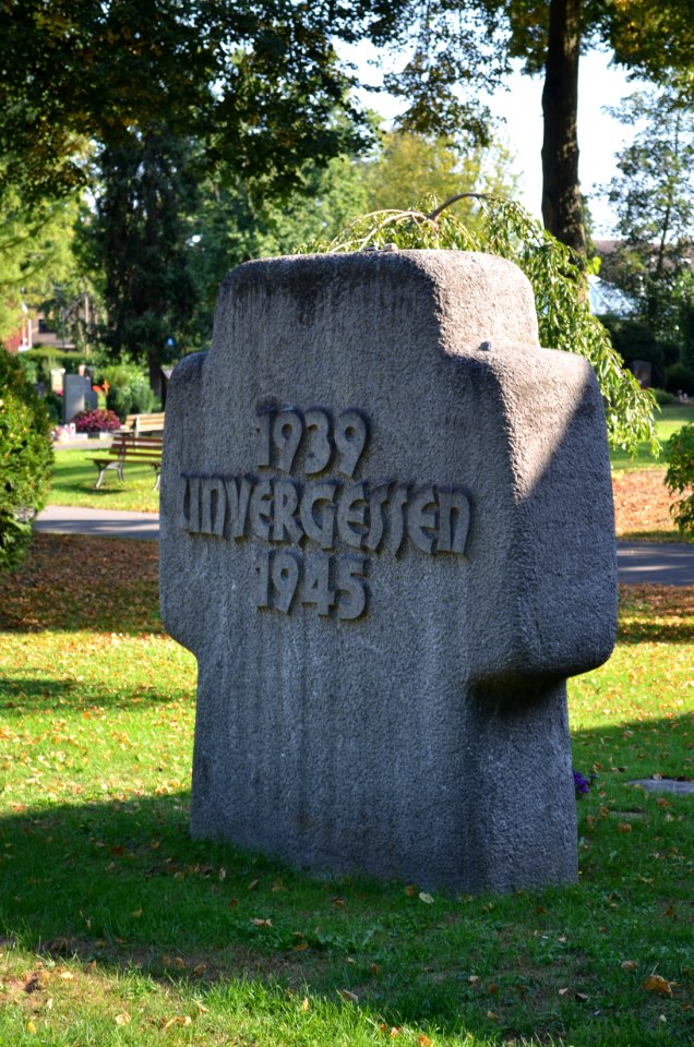 Praunheim, Ehrenmal
