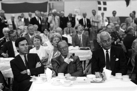 Prins Bernhard op Dag van het Verzet op Soesterberg, Bestanddeelnr 933-4075