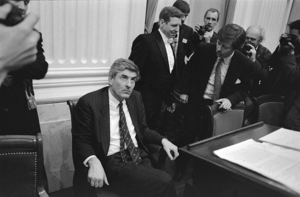 Premier Ruud Lubbers tijdens een onderbreking, Bestanddeelnr 934-4474
