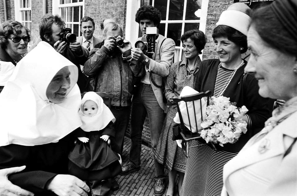 Pr Margriet woont feestelijkheden bijde voltooiing van restauratie van het Begi, Bestanddeelnr 930-8592