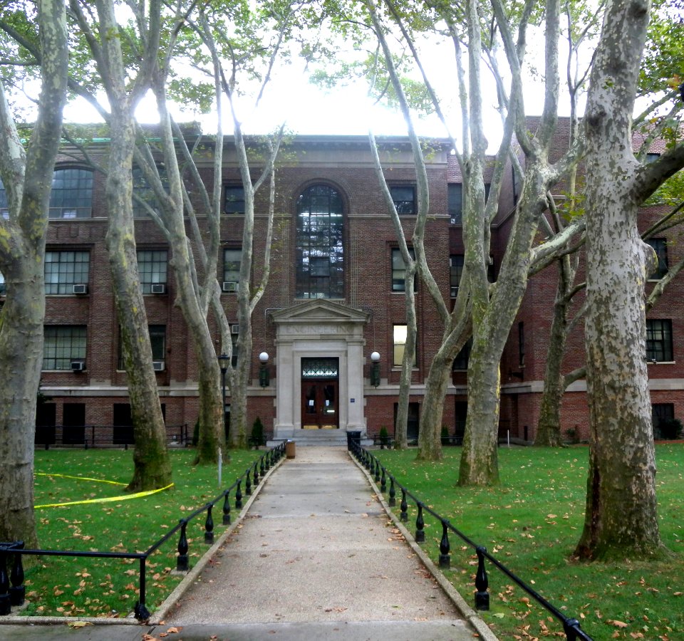 Pratt Engineering Bldg rainy jeh