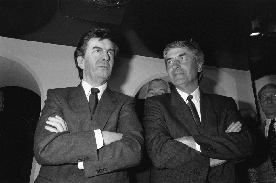Premier Lubbers met evenbeeld in wassenbeeldenmuseum Madam Tussaud in Amsterdam, Bestanddeelnr 934-2584