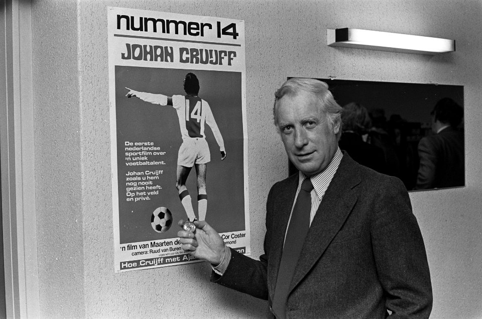 Premiere van de film Johan Cruyff nummer veertien , FC Amsterdam voorzitter Stoo, Bestanddeelnr 926-2691
