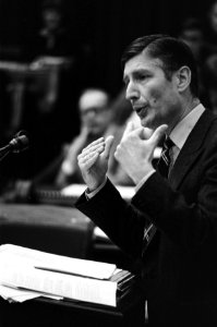Premier Van Agt aan het woord, Bestanddeelnr 930-5942
