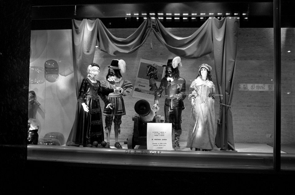 Premiere van de film Cromwell in Rotterdam Opdracht Columbia Film, Bestanddeelnr 923-8554