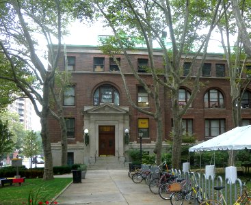 Pratt Chemistry bldg rainy jeh