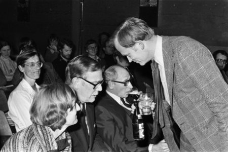PPR-kerngroep bijeen in Utrecht vlnr Ria Beckers , minister Trip en ministe, Bestanddeelnr 928-9440