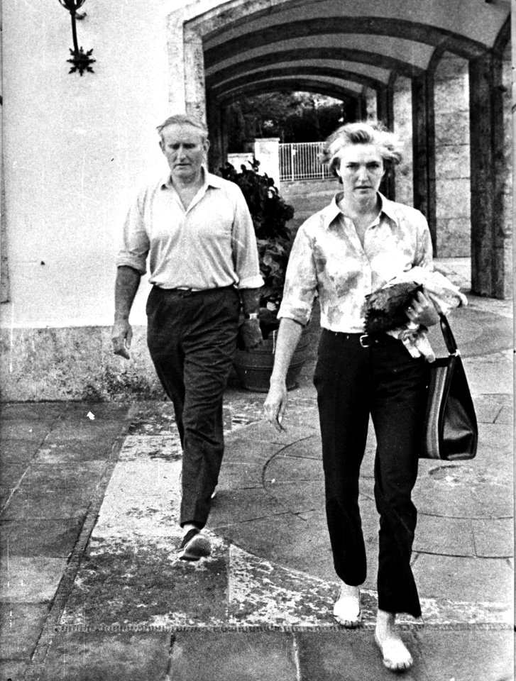 Premier Chichester Clark van Noord-Ierland met echtgenote op vakantie, Spanje, Bestanddeelnr 923-7751 (cropped)
