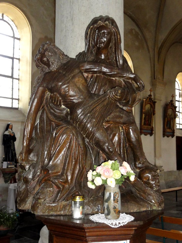 Préseau (Nord, Fr) église, piéta