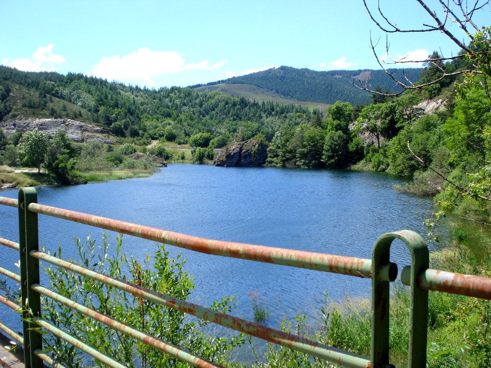 Prévenchères, lac de Rachas, lac de barrage du Chassezac