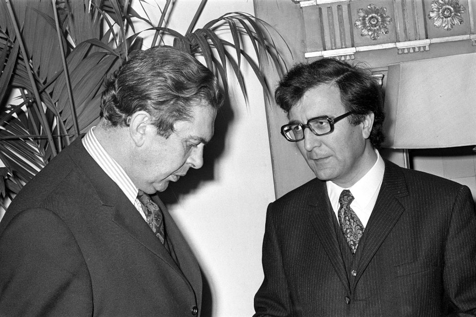 Premier Biesheuvel installeert voorlopige wetenschappelijke Raad voor het Regeri, Bestanddeelnr 926-0380