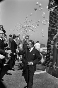 Premier De Jong opent brug Katerveer over de IJssel, Bestanddeelnr 923-8842