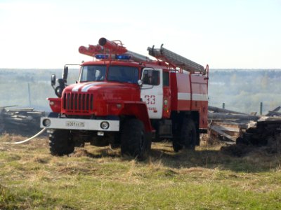 Pozhar u cerkvi, Koryazhma 14.05.2011 (01)