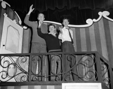 Premiere ABC Cabaret De Kat van Huis in Den Haag Wim Kan, Corry Vonk, Alber…, Bestanddeelnr 907-2571