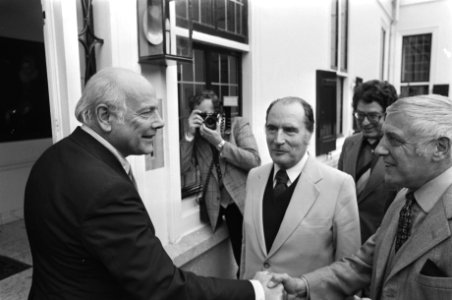 Premier Den Uyl ontvangt de Franse socialistenleider François Mitterrand op het , Bestanddeelnr 928-8065