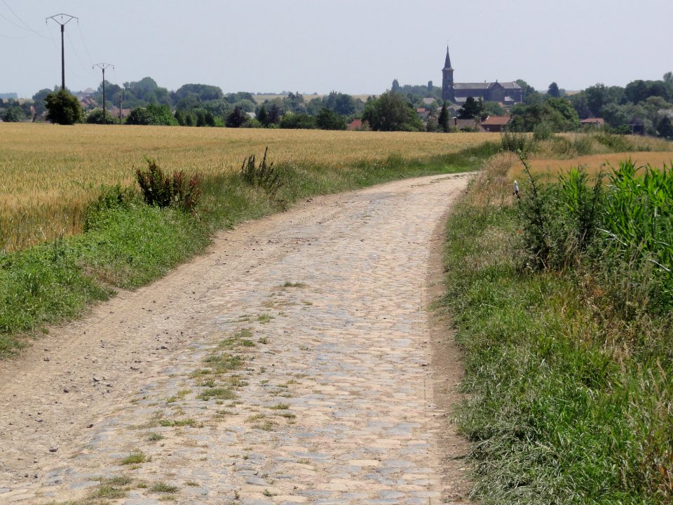 Préseau (Nord, Fr) une chaussée