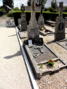 Prétot-Vicquemare (Seine-Mar.) tombe militaire
