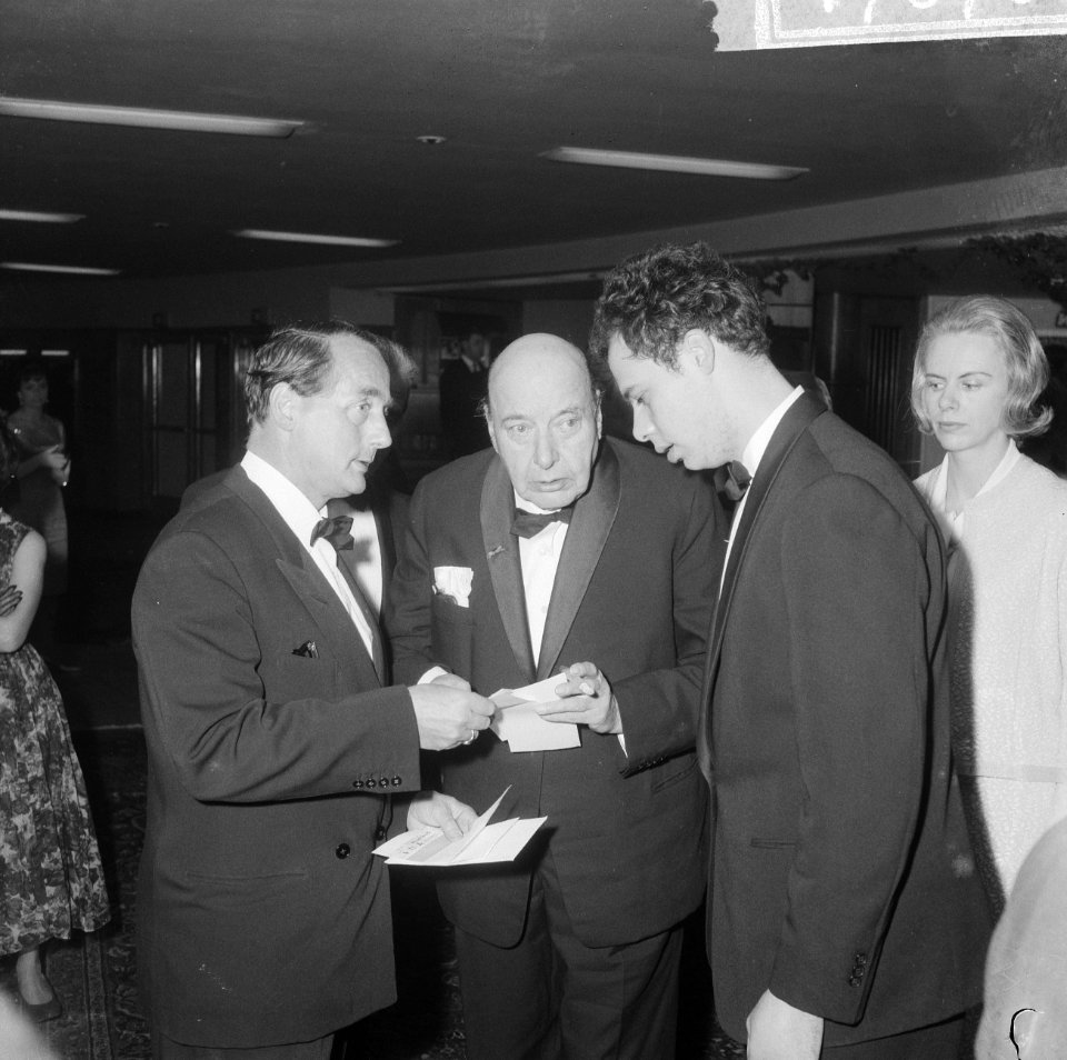 Première Plantage Tamarinde, Albert van Dalsum, Hans Keuls en de zoon van Albe, Bestanddeelnr 917-0702
