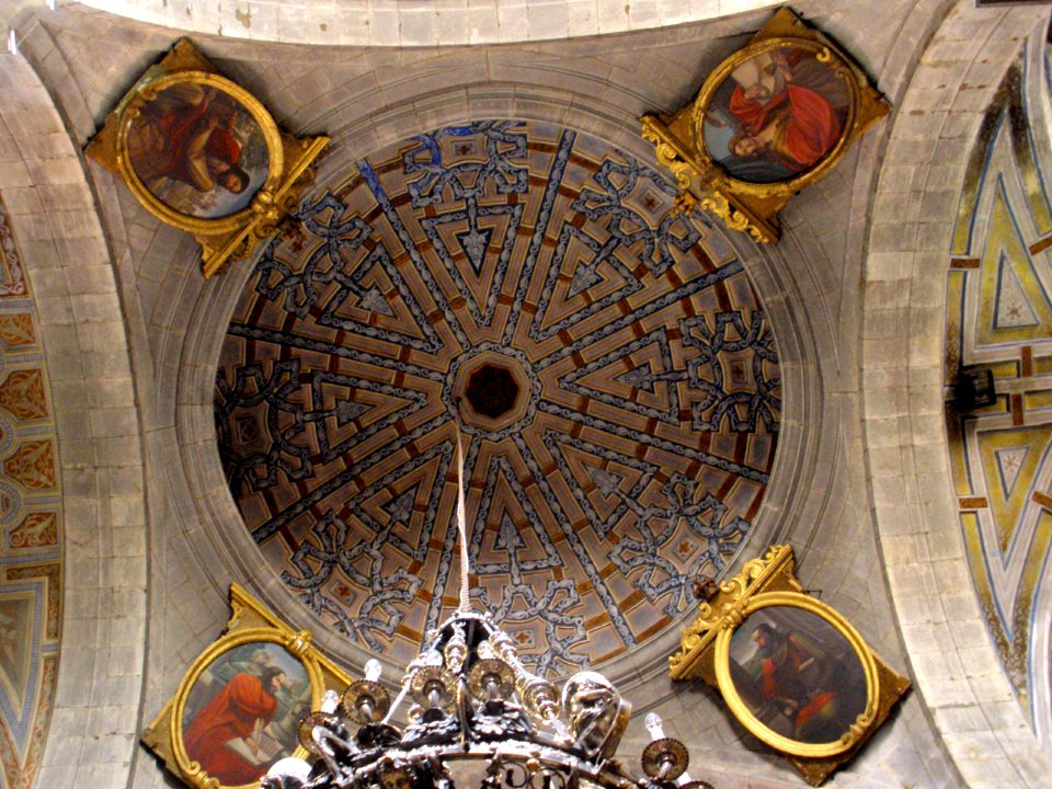Pravia - Iglesia de Santa María la Mayor 08