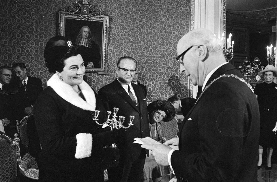 President Tito bezoekt met echtgenote de ambtswoning van burgemeester Samkalden,, Bestanddeelnr 923-9381