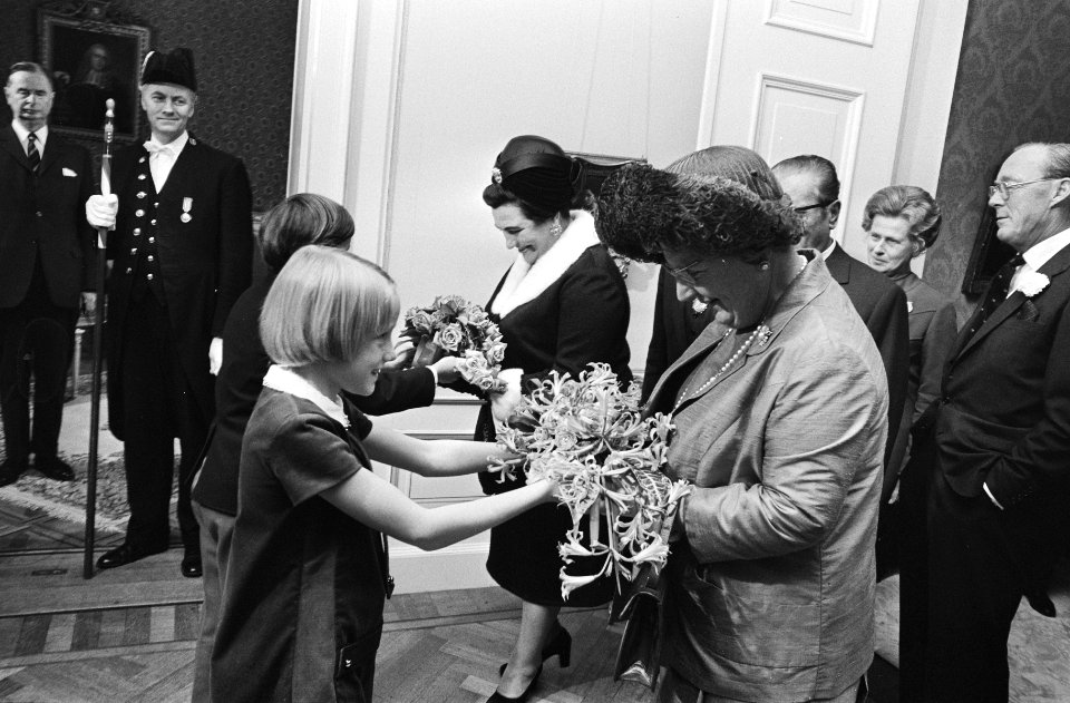President Tito bezoekt met echtgenote de ambtswoning van burgemeester Samkalden,, Bestanddeelnr 923-9383
