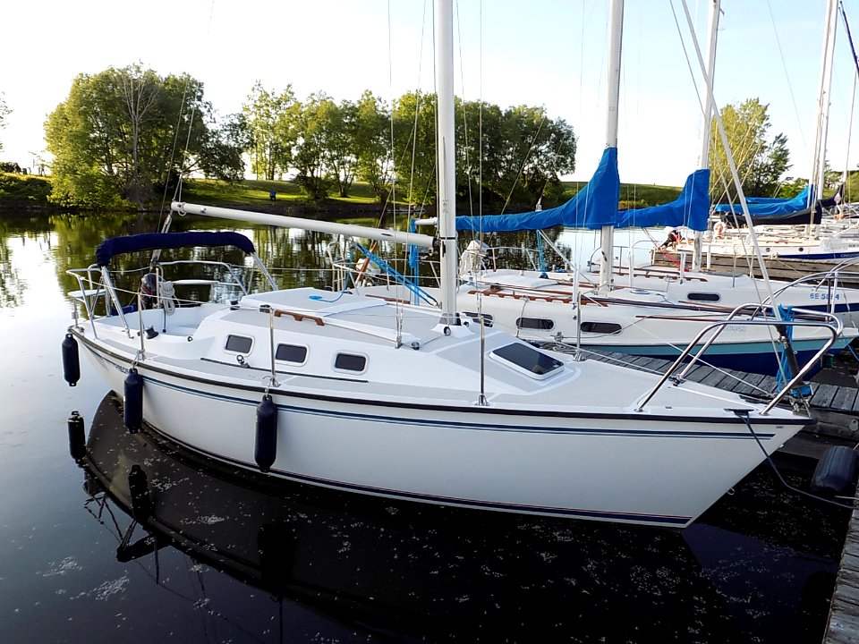 Precision 23 sailboat Escape 0680