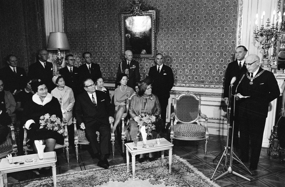 President Tito bezoekt met echtgenote de ambtswoning van burgemeester Samkalden,, Bestanddeelnr 923-9387