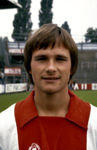 Presentatie Ajax selectie 19791980 nr. 26 Boeve, nr. 27 Zwambornpen, Bestanddeelnr 253-8071