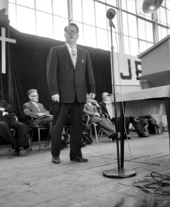 Prediker en genezer Morris Cerullo in het Apollohal te Amsterdam, Bestanddeelnr 911-6559