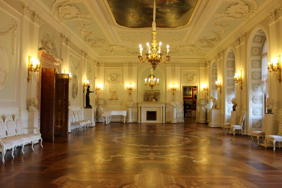 Palace stateroom historical