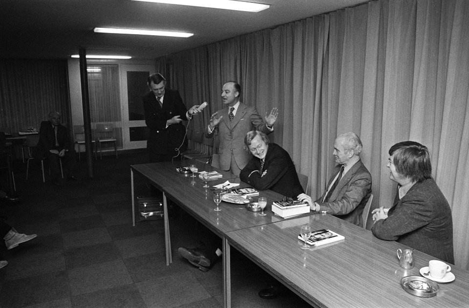 Presentatie Frans Andriessen Boek persconferentie, Bestanddeelnr 927-0637