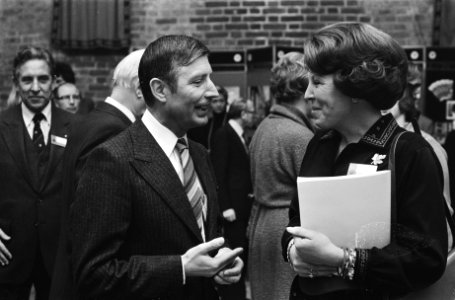 Presentatie Nationaal Commissie Internationaal Jaar van het Kind 1979 Prinses B, Bestanddeelnr 930-0540