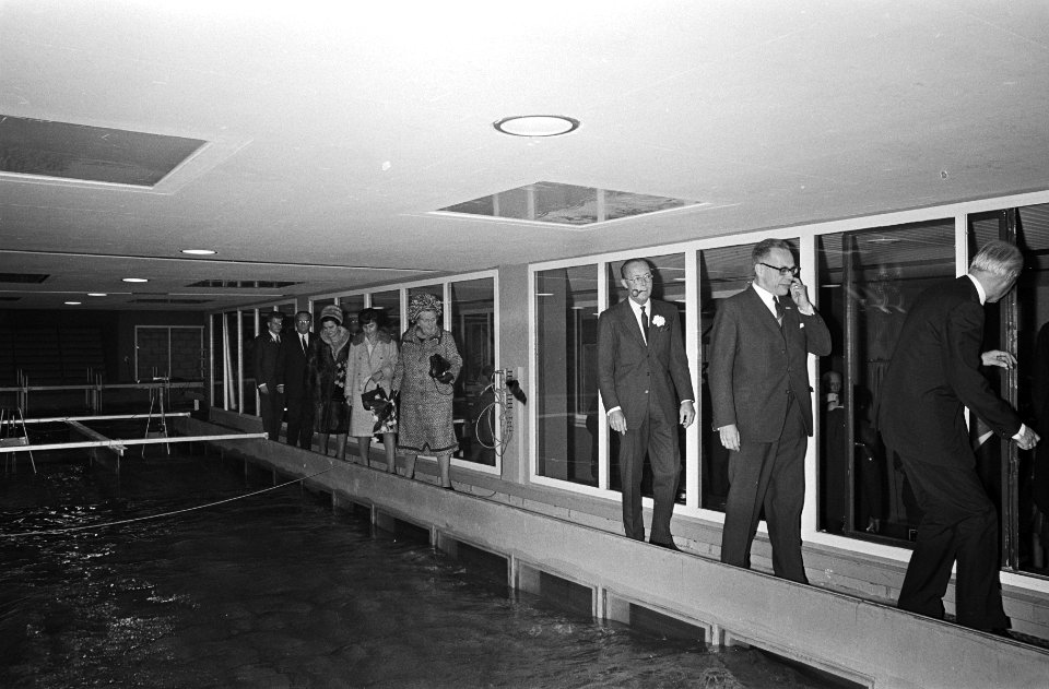 President Tito en echtgenote, Hare Majesteit Juliana en Prins Bernhard bezoeken , Bestanddeelnr 923-9415